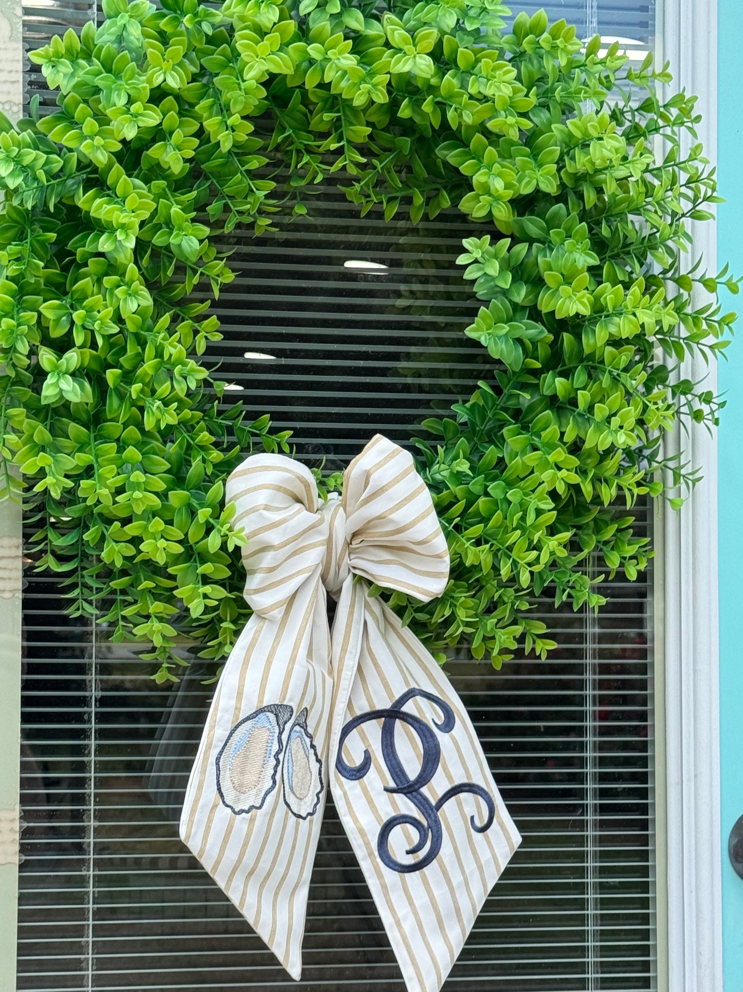 Oyster Wreath Door Sash
